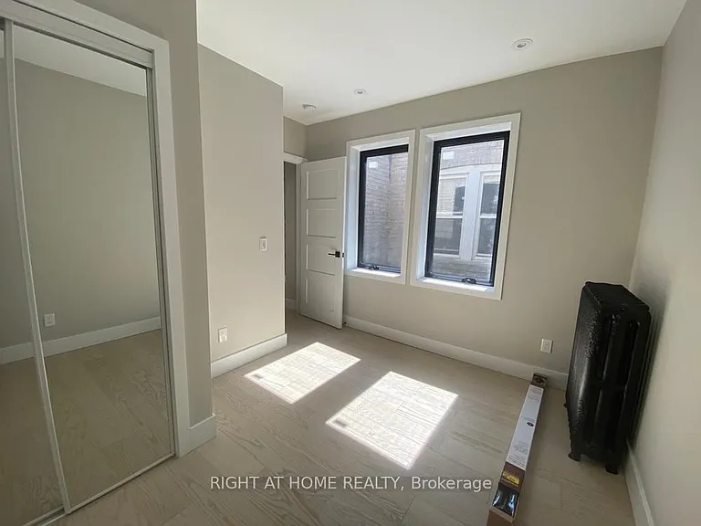 411 Roncesvalles Ave #3B — Photo 7