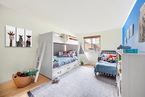 Sold by Compass | media 8