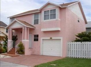 10241 NW 3rd St, Pembroke Pines, FL 33026