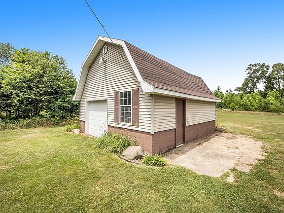 5th image of 28694 Coulter St