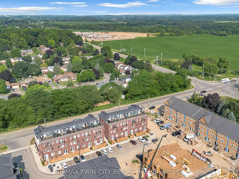 677 Park Rd N #17 — Photo 11
