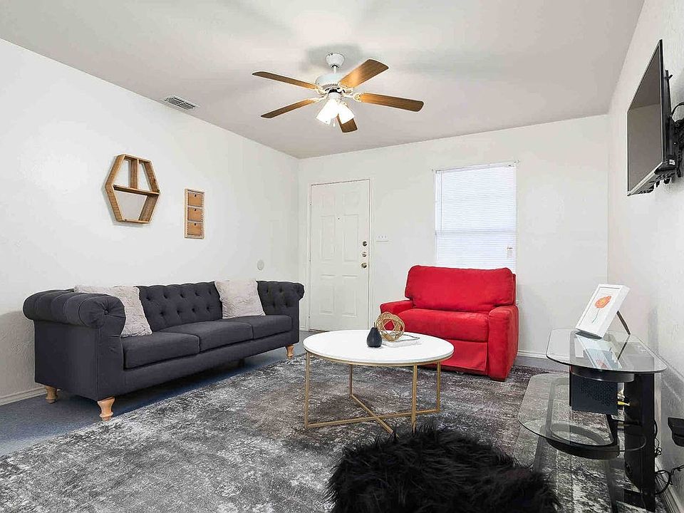1st image of 315 Gastel Cir #1-12
