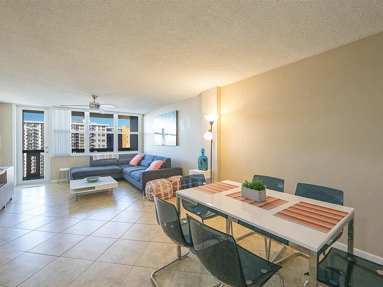 305 N Pompano Beach Blvd #1403 — Photo 9