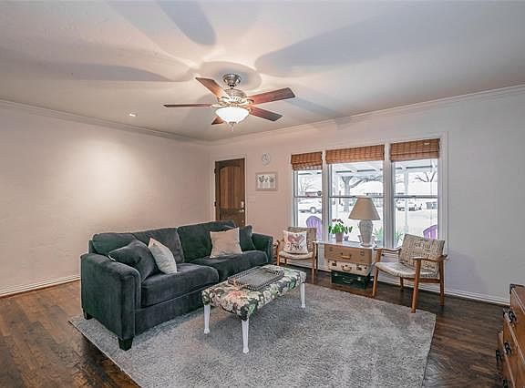 3rd image of 6132 Malvey Ave