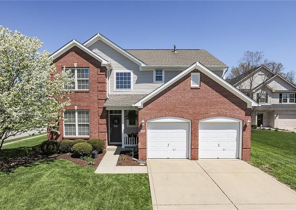 1st image of 6816 Woodford Ln