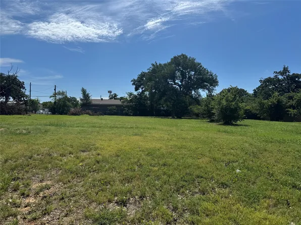 5900 Dallas Ave, Fort Worth, TX 76112