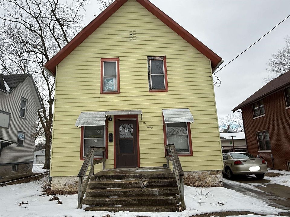 1st image of 1020 Oak St