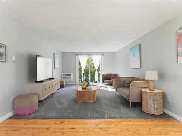 18 Washington St APT 9, Plainville, MA 02762