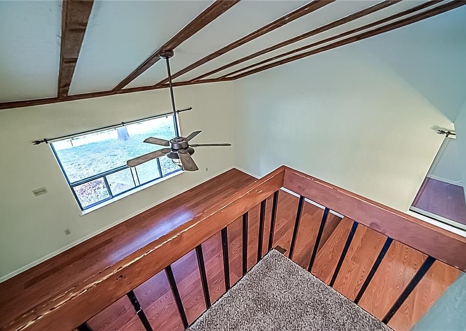 1st image of 1333 Evergreen Dr