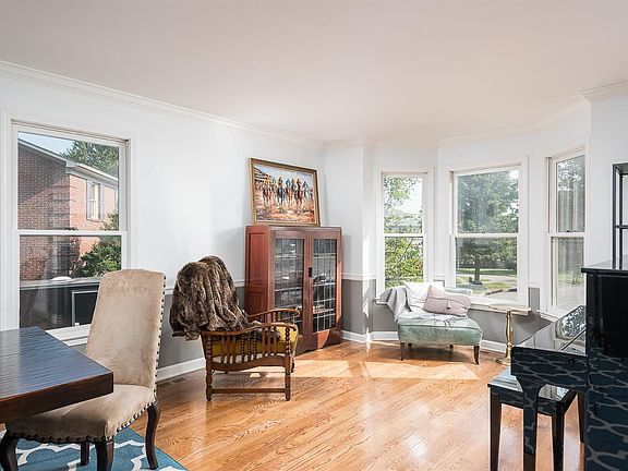 4th image of 790 Spyglass Ln