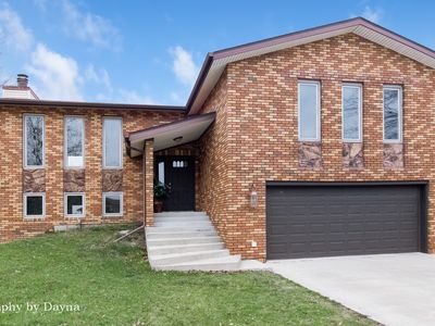 1329 Plum Creek Dr, Bourbonnais, IL, 60914