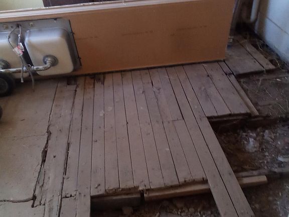 3rd image of 331 Dolan St