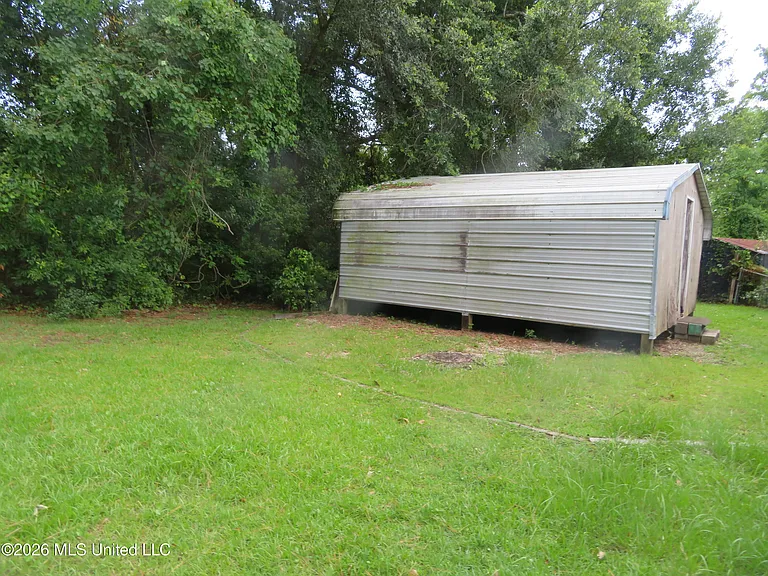 356 Springdale Cir — Photo 22