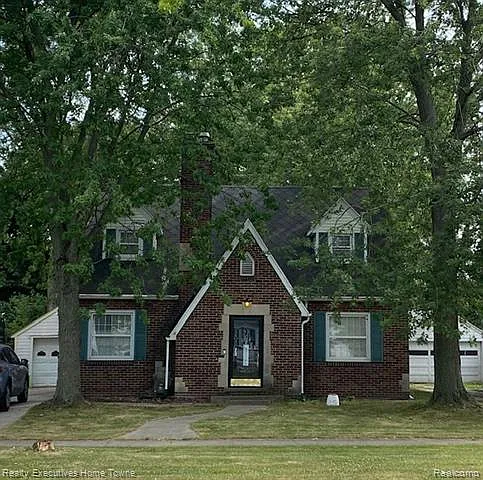 1314 Court St photo 1
