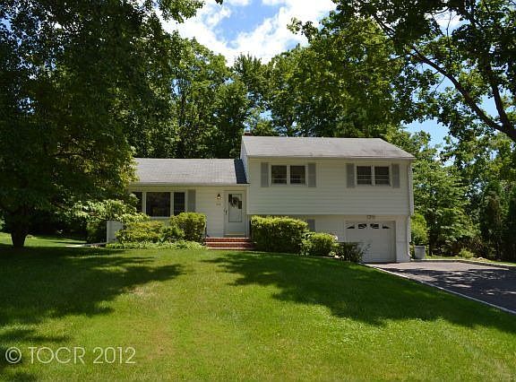 2nd image of 644 Doriskill Ct