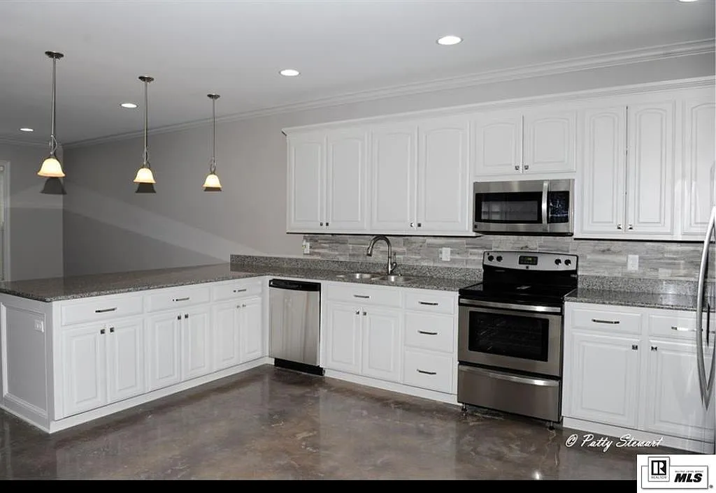 2 bed, 2.5 bath, 1500 sqft, $1,600 — Photo 4