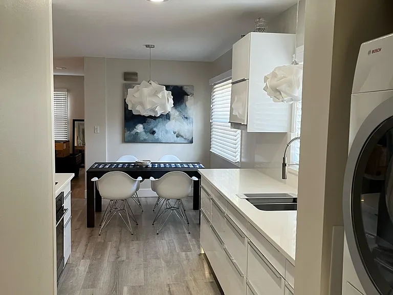 231 N West St #1 — Photo 38