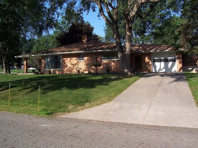 12 8th St SE, Barberton, OH, 44203