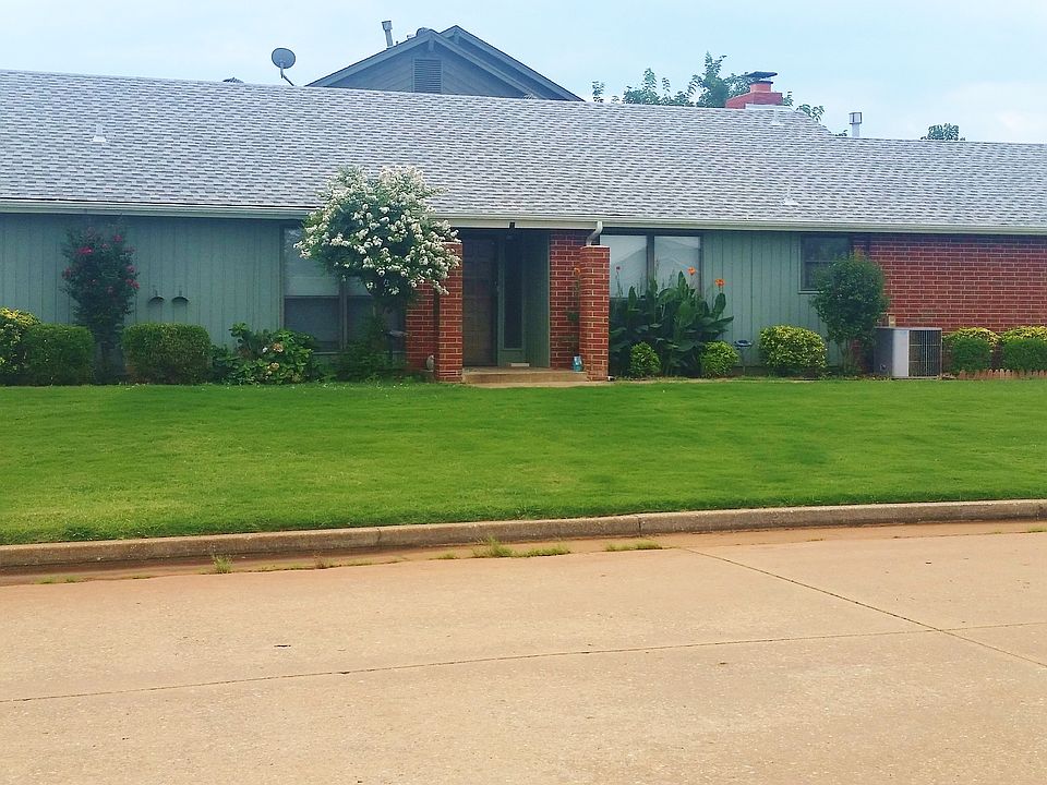 1st image of 2224 Lynn Lane