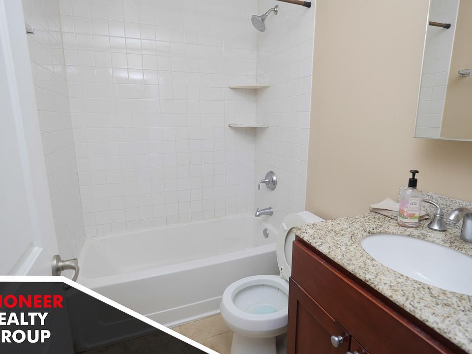 1st image of 625 W Wrightwood Ave #X503