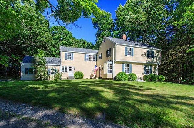 2nd image of 4 Belden Hill Ln