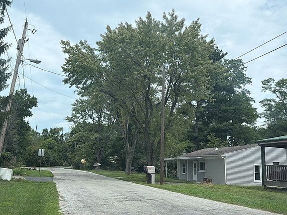 4th image of 323 Saint Paul Ave