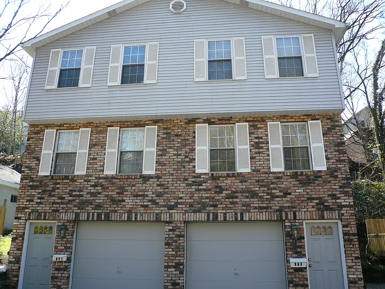 379 Woodruff St — Photo 1