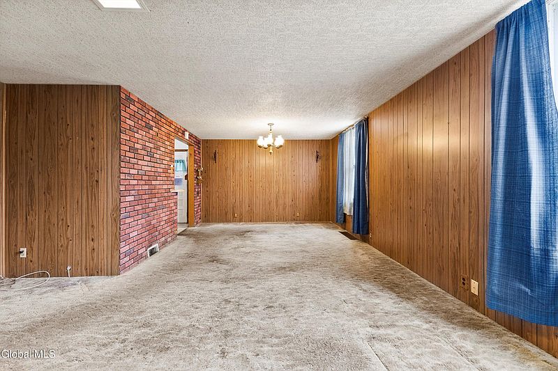2nd image of 337 Perry Street