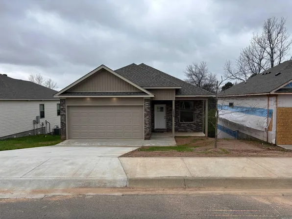 1209 W 52nd St, North Little Rock, AR 72118