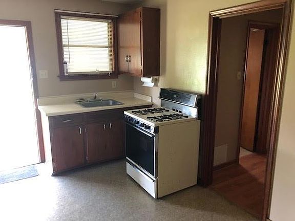 5th image of 17-19 Clayton Dr