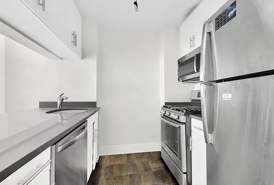 500A E 87th St — Photo 3
