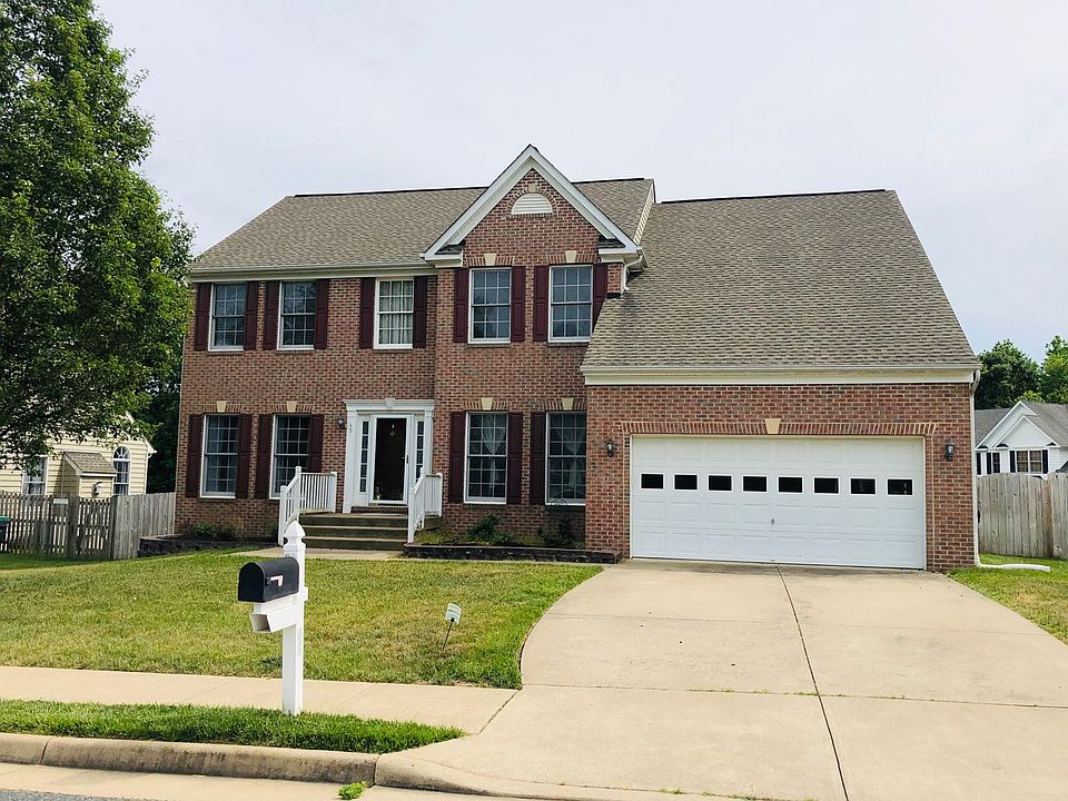 1st image of 49 Boulder Dr