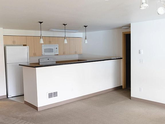 One Bedroom kitchen and dinning area