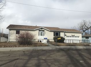 1200 Knight St, Miles City, MT 59301