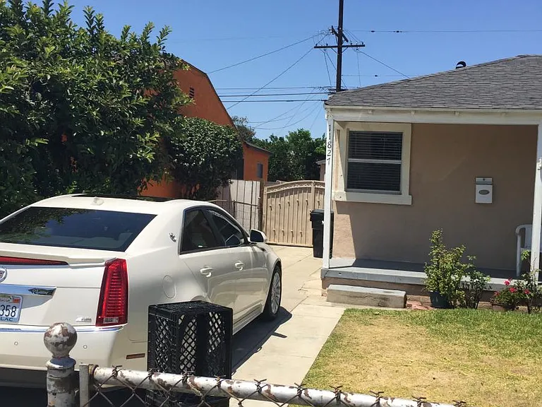 11827 Garfield Ave — Photo 4