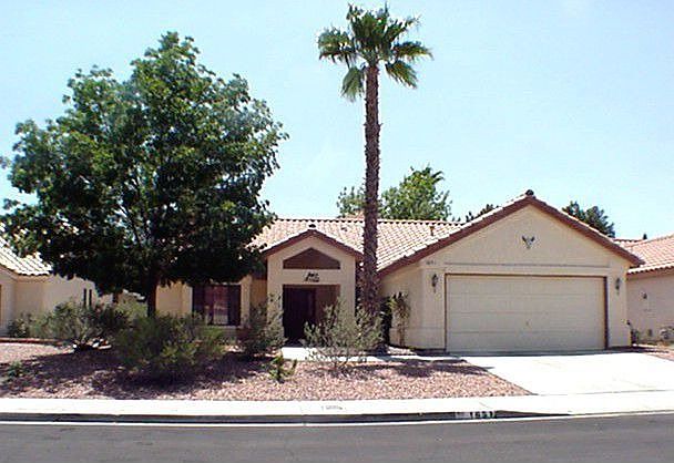 1st image of 1651 Yellowwood Dr