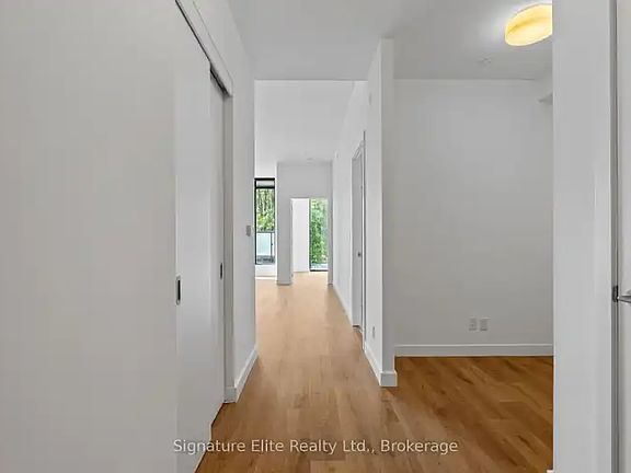 4th image of 1075 Queen St E #201