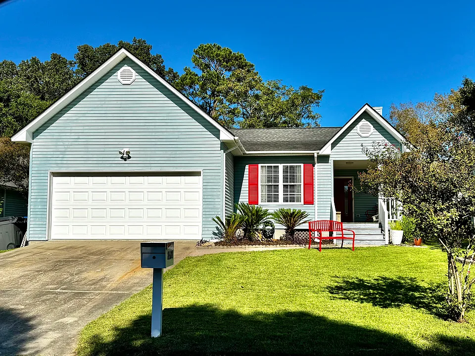 8608 Bentwood Dr