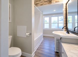 483 Wellington St, Sarnia, ON N7T 1J1