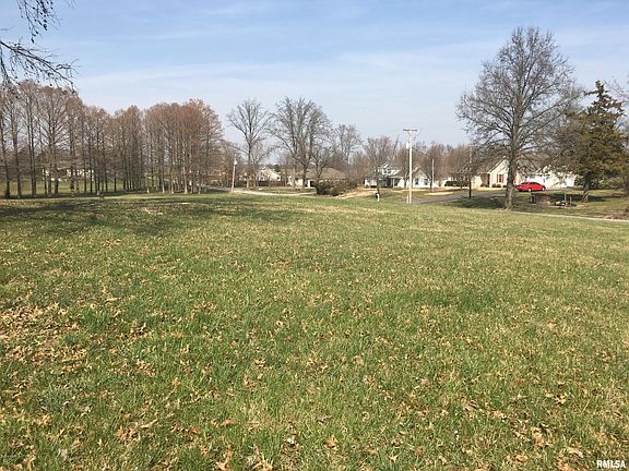 3rd image of 1 E Grand Ave