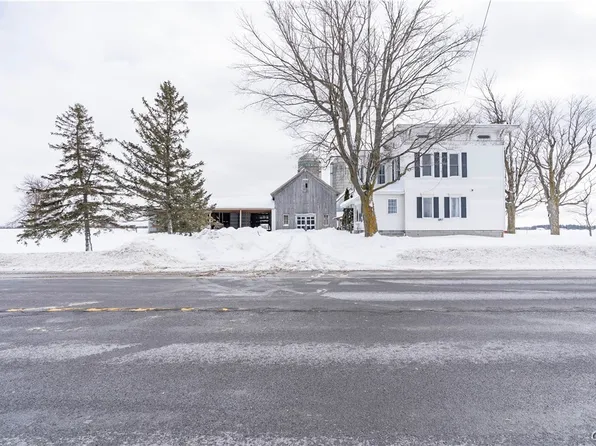 31636 Us Route 11, Philadelphia, NY 13673