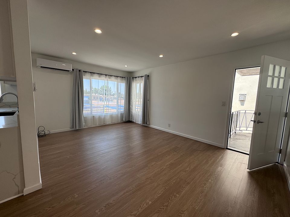 1st image of 6065 Pickford Pl #4