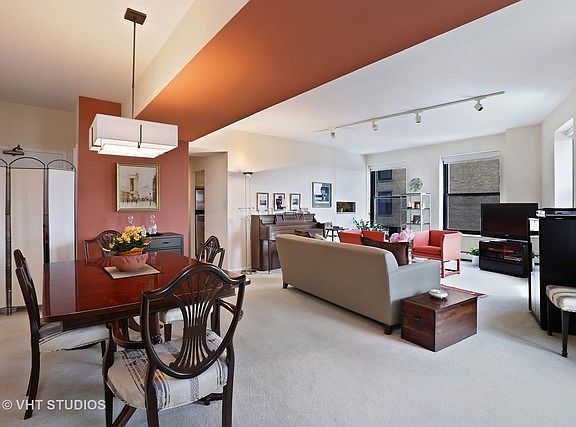 4th image of 2100 N Lincoln Park W #9F