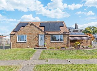 2011 Walnut St, Homestead, PA 15120