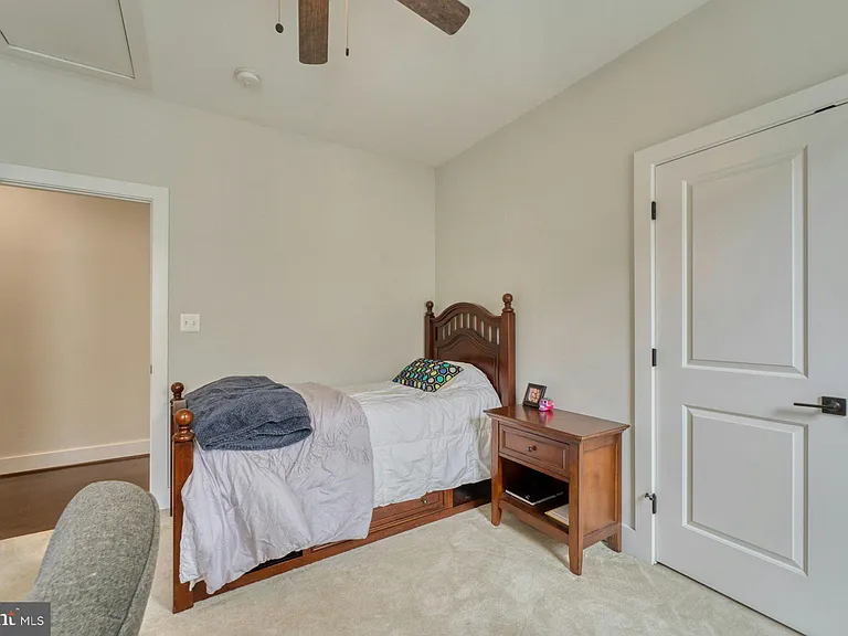 4107 Virginia St — Photo 21