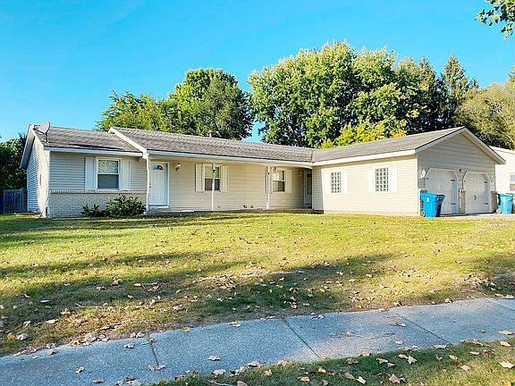 2nd image of 5683 Roseworth Ct SE