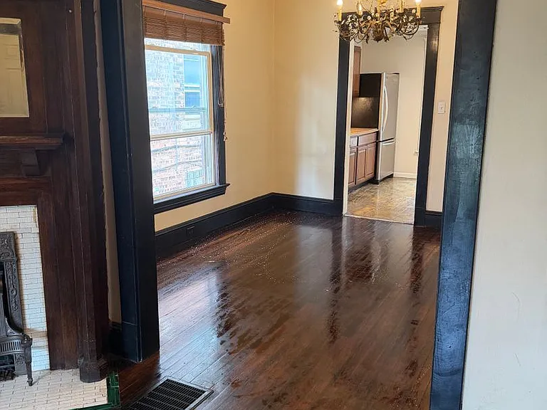 1315 W 85th St — Photo 3