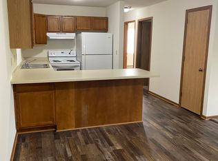 1550 Honeysuckle Rd #3, Hartford, WI 53027