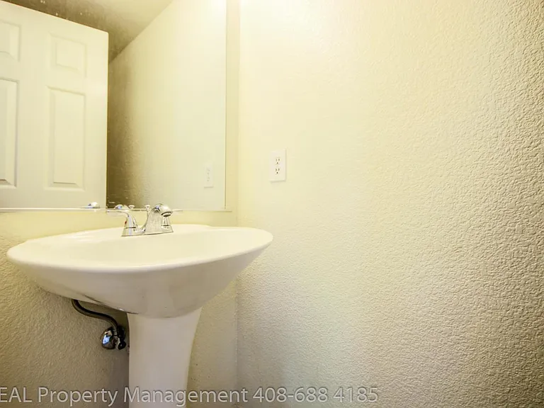 460 Navaro Way #112 — Photo 6