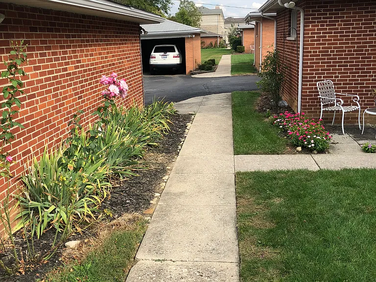1844 Ridgecliff Rd — Photo 30